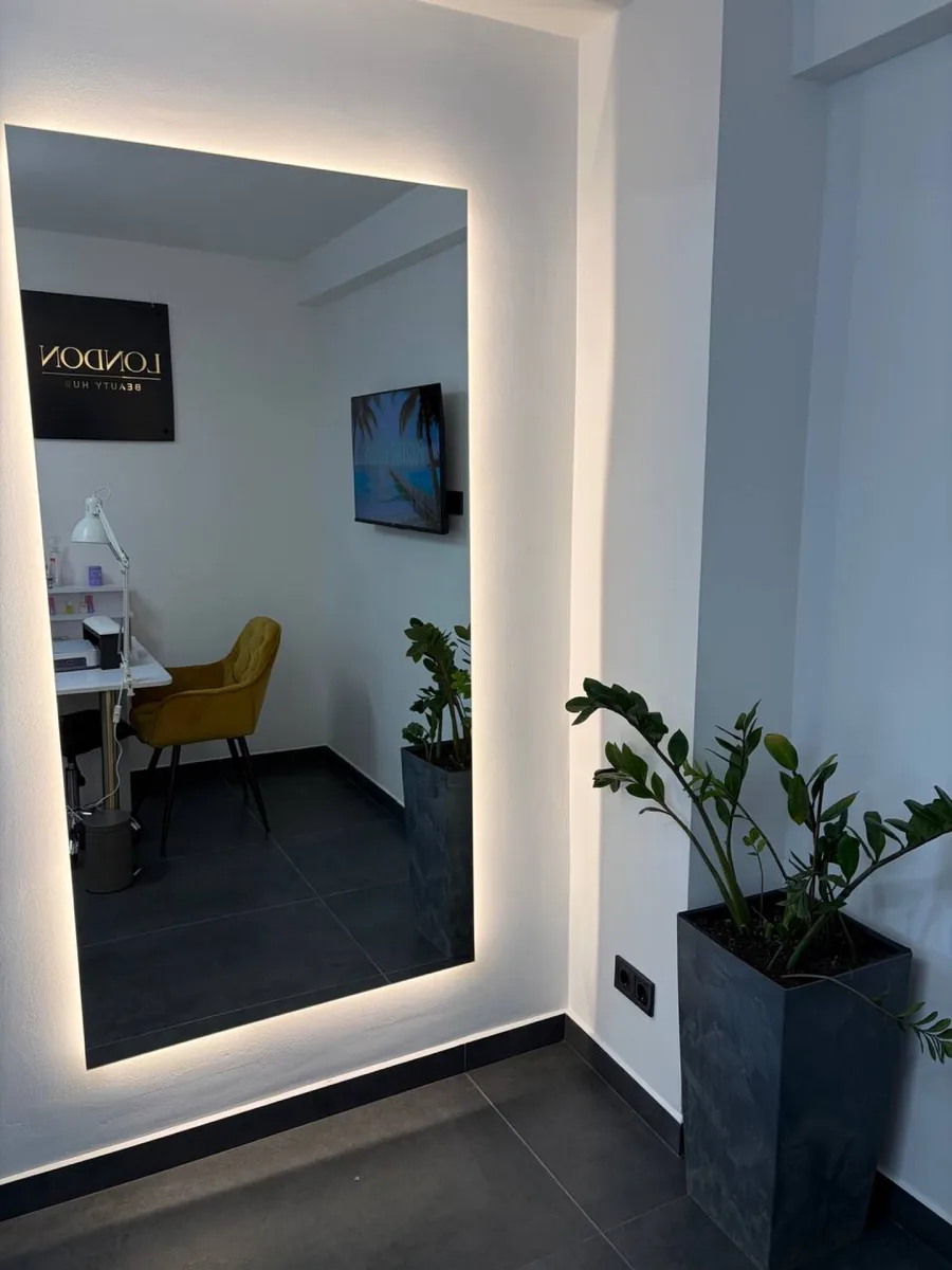 London Beauty Hub, Львів