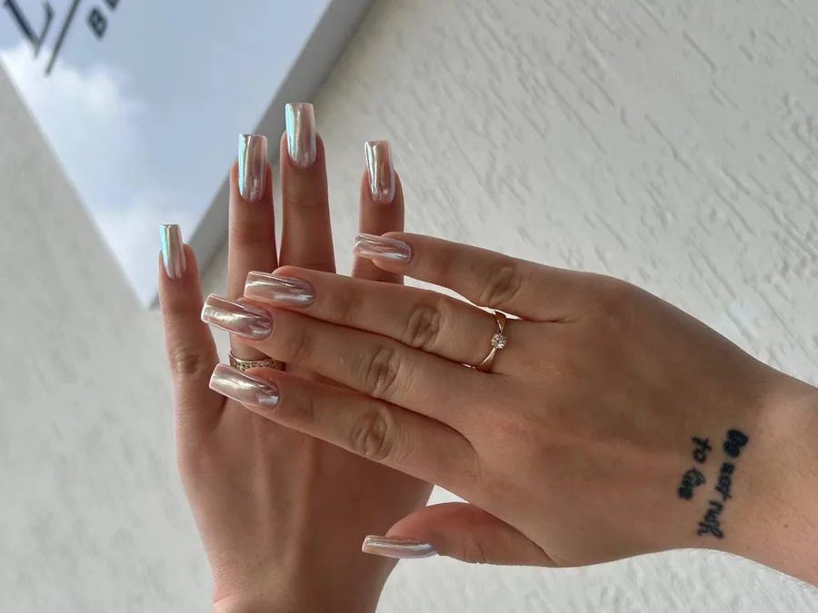 Нарощення нігтів у Львові, London Beauty Hub